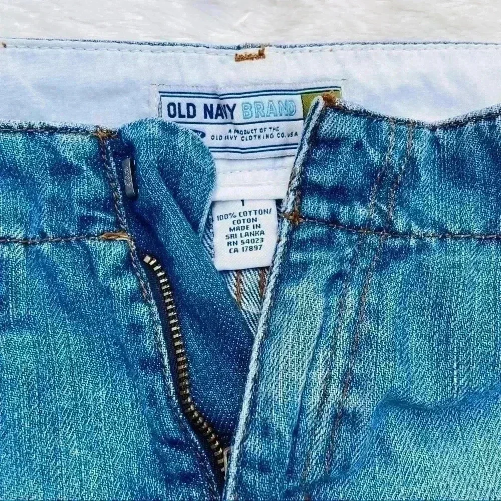 Old‎ Navy Med Wash “70’s Style” Denim Jean Shorts
